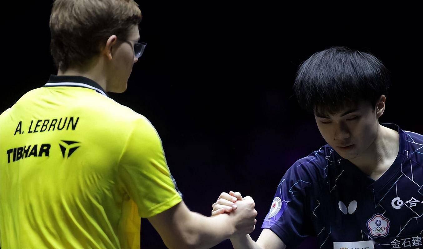 中国队鏖战韩国队,波尔带队取胜 中国队鏖战韩国队,波尔带队取胜