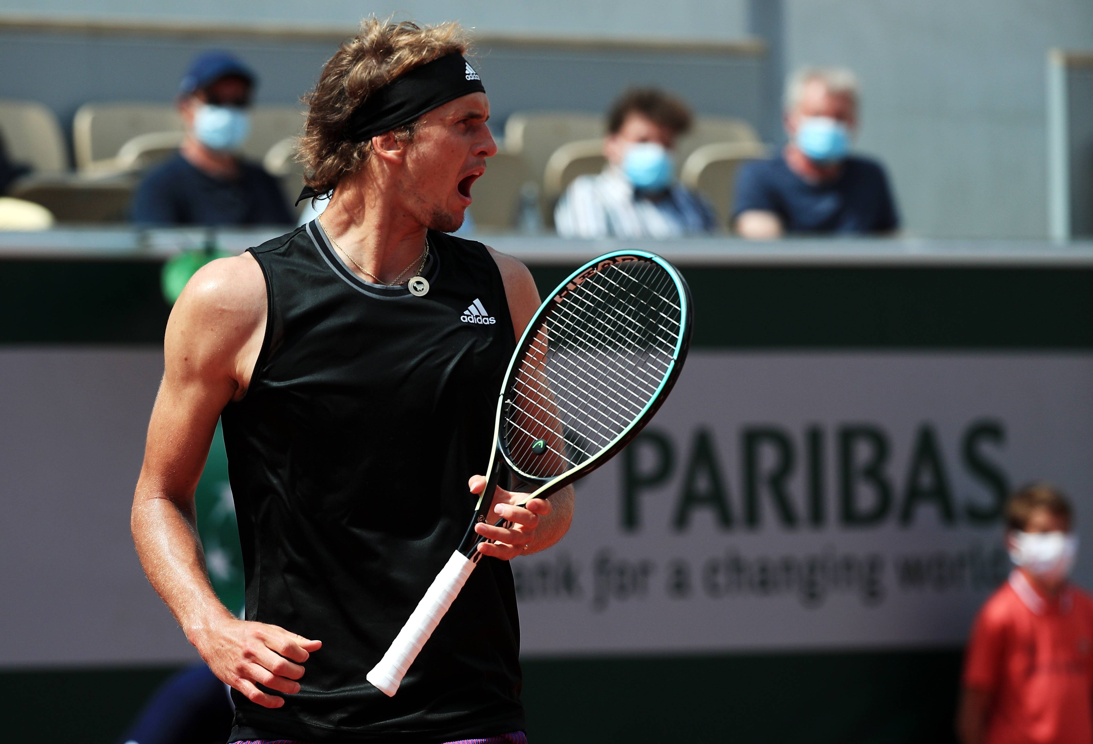 美网轻取法网,兹维列夫统治全场 美网轻取法网,兹维列夫统治全场