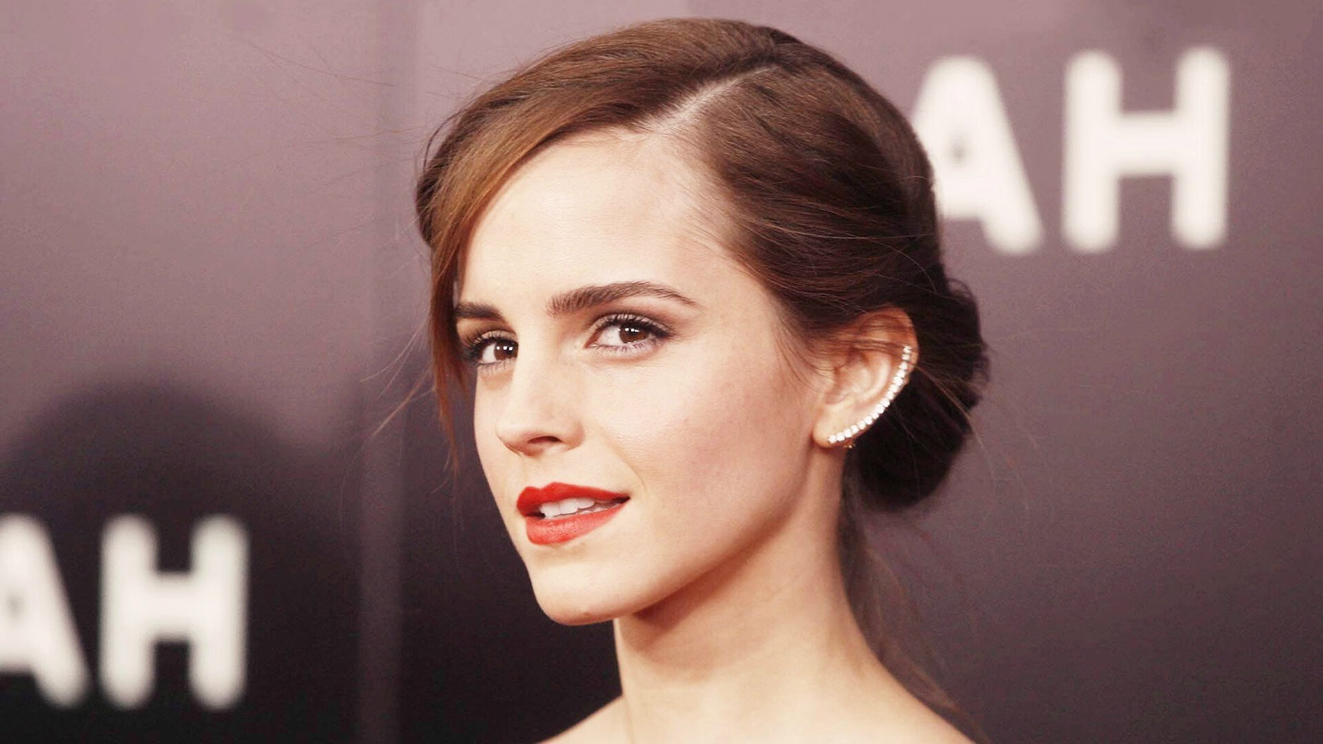 黑白色系的抉择,被支配的恐惧,或被照亮的可能